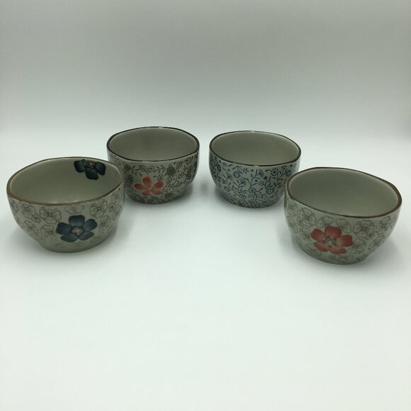 Other - 4 Japanese Style 4.25" Ceramic Rice Bowls / Floral Patterned